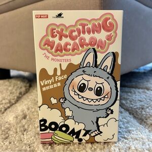 NIB “Soymilk” Exciting Macaron Labubu